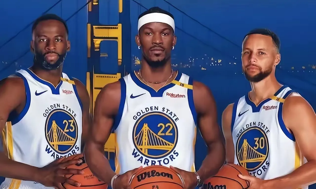 包含金州勇士迎全明星赛关键赛，集结日外线爆发，悬念犹存，赛季目标并未改变的词条-爱游戏娱乐