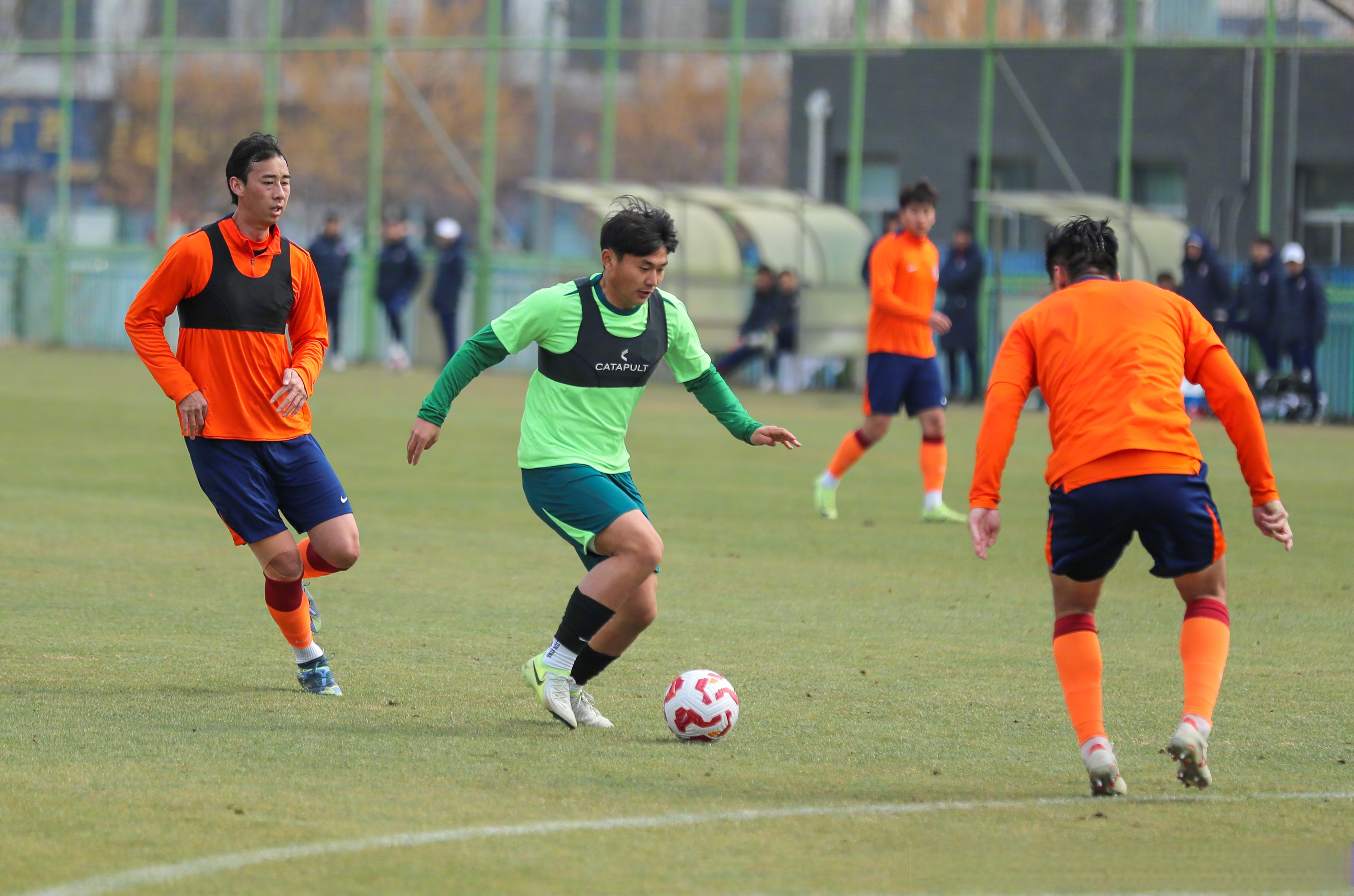 关于赛后体能课后，切尔西篮板制胜备战葡超，底气十足，年轻球员得到机会的信息-爱游戏