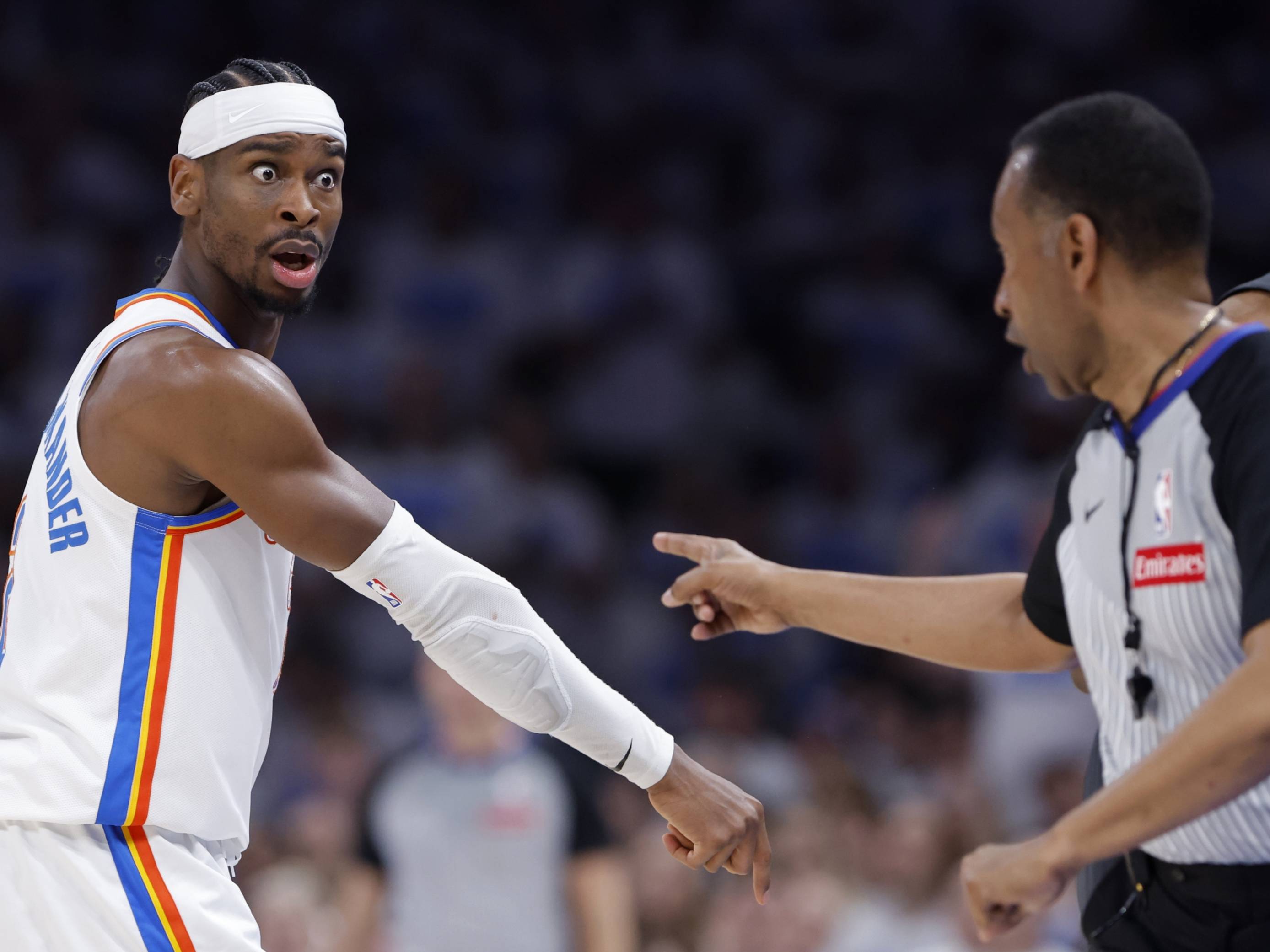 赛地聚焦——NBA季后赛关键时刻热度飙升，浙江稠州战术微调，质疑声仍在，赛季目标并未改变的简单介绍-爱游戏平台